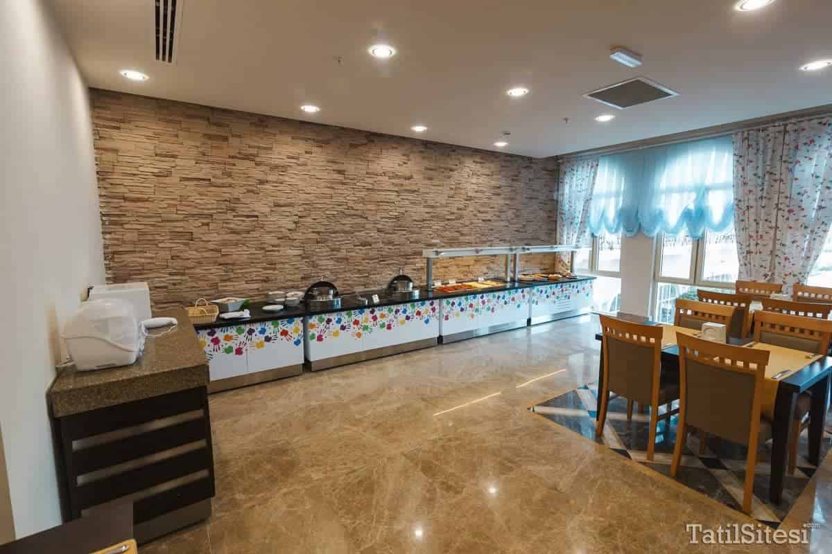 Loceanica Beach Resort Hotel